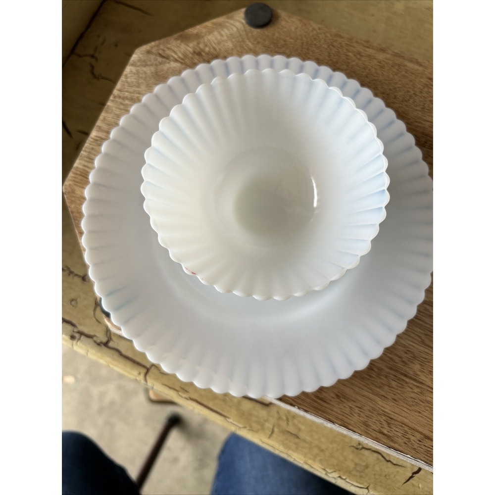 Vintage MacBeth-Evans Monax Petalware White Milk Glass 3 Piece set - Picture 2 of 16